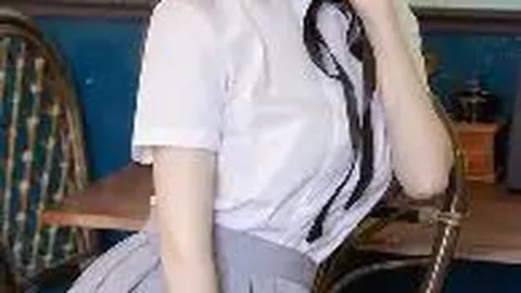 杨瀚森NBA首投三分命中，开拓者半场落后雷霆21分